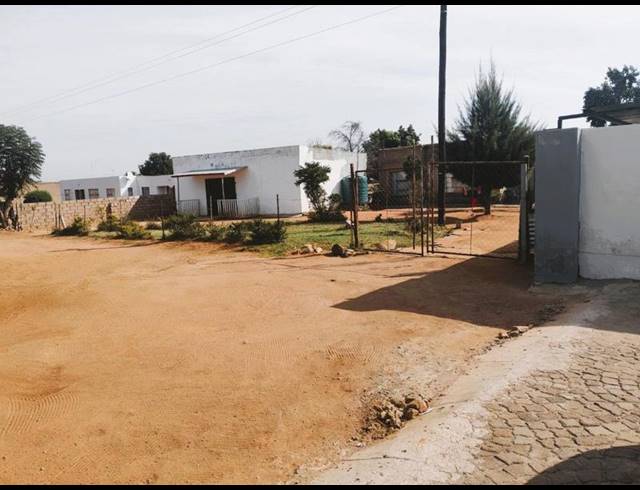 3 BEDROOM HOUSE FOR SALE IN MANKWENG